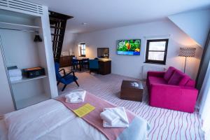 Flinski Sport X SPA, Boutique X Art