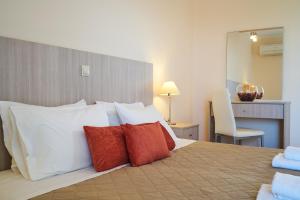 Double/Twin Room with Garden View - Ground Floor room in Hotel Varres