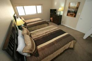 17 Vail Road Access to Gondola One