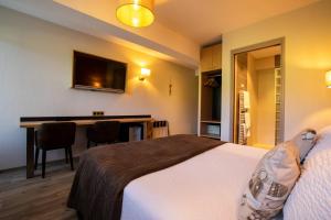 Hotels Logis Le Vernay : photos des chambres