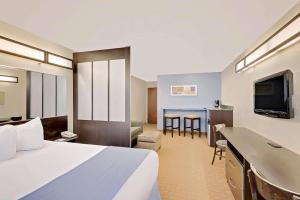 Microtel Inn and Suites by Wyndham - Geneva