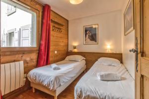 Villa Vallet- Newly renovated 2 bedroom nestled just off the main street