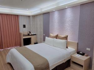 Golden Sands Motel