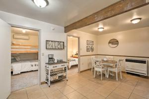 Family Home Near Kings and Sequoia National Parks!