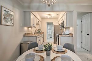 Sunny St Augustine Condo with WiFi - Walk to Beach!