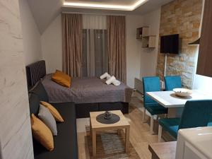 Kopaonik Milmari Mili P75