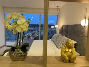 NUEVA Suite-Piso 21 Vista La Carolina @ONE Quito - Hacienda Caicedo