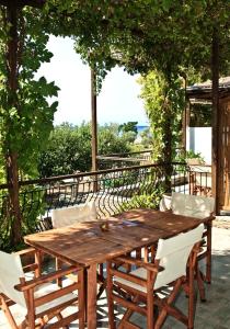 Athina Apartments Skopelos Greece