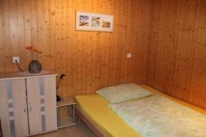 Single Room room in Hotel Urirotstock