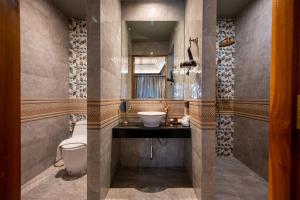 At Gate Thaphae Hotel