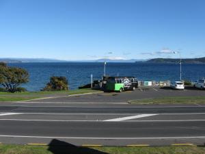 Acacia Lake View Motel