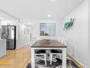 Karavostazi at The Shoal