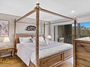 Karavostazi at The Shoal