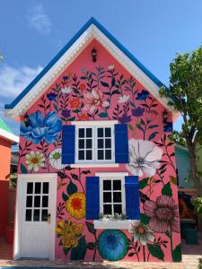 Mexican Resortlampang