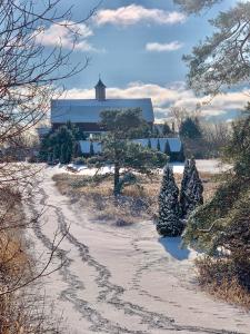 The Eddie Hotel and Farm