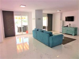 0E M2 1ª línea con Terraza grande y vistas al mar