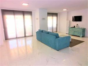 0E M2 1ª línea con Terraza grande y vistas al mar