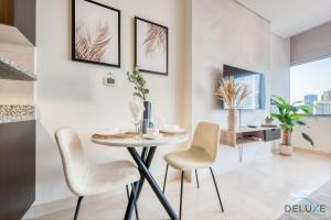 Calm Studio at Sky Gardens DIFC by Deluxe Holiday Homes