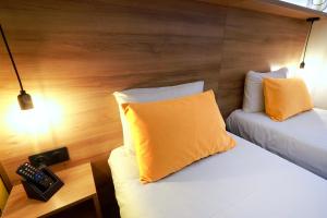 Hotels Hotel des Halles : Chambre Lits Jumeaux