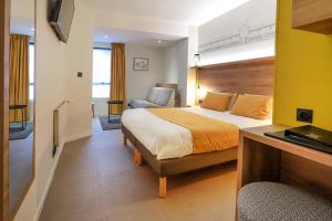 Hotels Hotel des Halles : photos des chambres