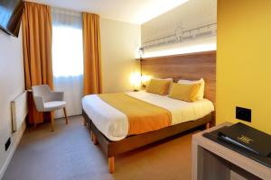 Hotels Hotel des Halles : photos des chambres