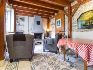 Maisons de vacances Gite Joue-sur-Erdre, 4 pieces, 6 personnes - FR-1-306-942 : photos des chambres