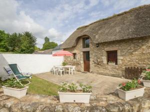 Maisons de vacances Gite Saint-Lyphard, 3 pieces, 4 personnes - FR-1-306-1116 : photos des chambres