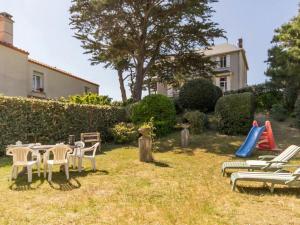 Maisons de vacances Gite Saint-Michel-Chef-Chef, 3 pieces, 5 personnes - FR-1-306-1023 : photos des chambres