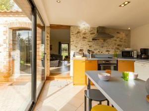 Maisons de vacances Gite Saint-Brevin-les-Pins, 3 pieces, 4 personnes - FR-1-306-1031 : photos des chambres