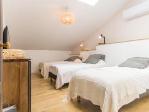 Maisons de vacances Gite Saint-Hilaire-de-Clisson, 3 pieces, 5 personnes - FR-1-306-904 : photos des chambres