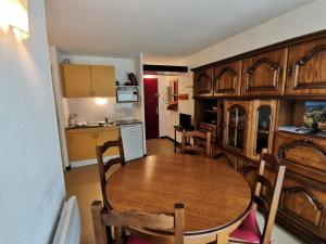 Appartements Boost Your Immo Aurans Reallon 232A : photos des chambres