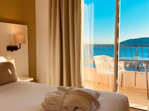 Hotels Best Western Plus La Corniche : Chambre Double Supérieure avec Balcon - Vue sur Mer