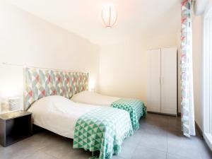 Apartment Les Pins Parasols-1 by Interhome