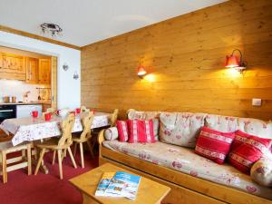 Apartment Origanes 525 by Interhome
