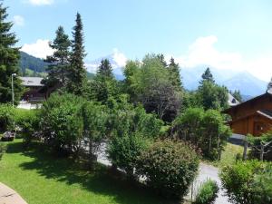 Apartment Le Mont Blanc 8 by Interhome