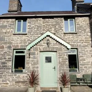 Mill Cottage - Llangwyryfon