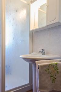 Apartment Casanuova - Caciaia - LAI131 by Interhome