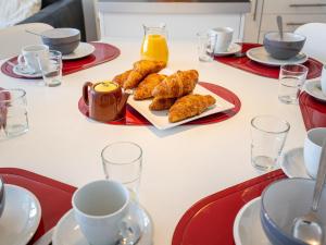 Apartment Neige dor - Val Claret-2 by Interhome