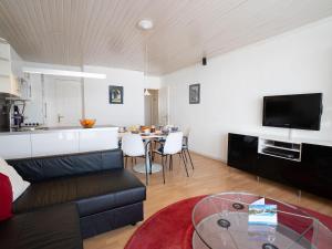 Apartment Neige dor - Val Claret-2 by Interhome