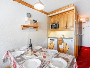 Apartment Arcelle 602 by Interhome