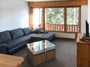 Apartment Hameau D001 by Interhome