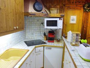 Apartment Les Charmoz-3 by Interhome