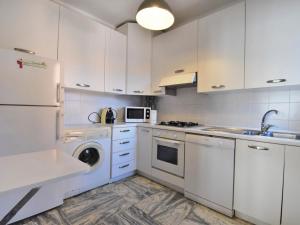 Apartment Casanas-1 by Interhome