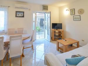 Apartment Ana-1 by Interhome