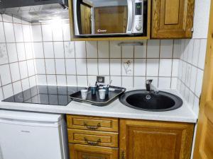 Apartment Clos du Savoy-15 by Interhome