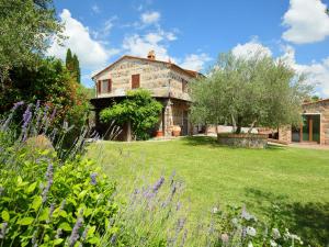 Holiday Home Val dOrcia by Interhome