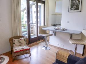 Apartment Le Cristal des Glaces by Interhome
