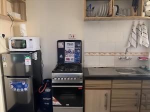 Peaceful and Lovely 1 bedroom with a city view.