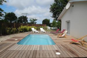 Maisons de vacances Agreable maison avec piscine 6 couchages au calme : photos des chambres