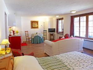 Studio Chesa Rossa by Interhome